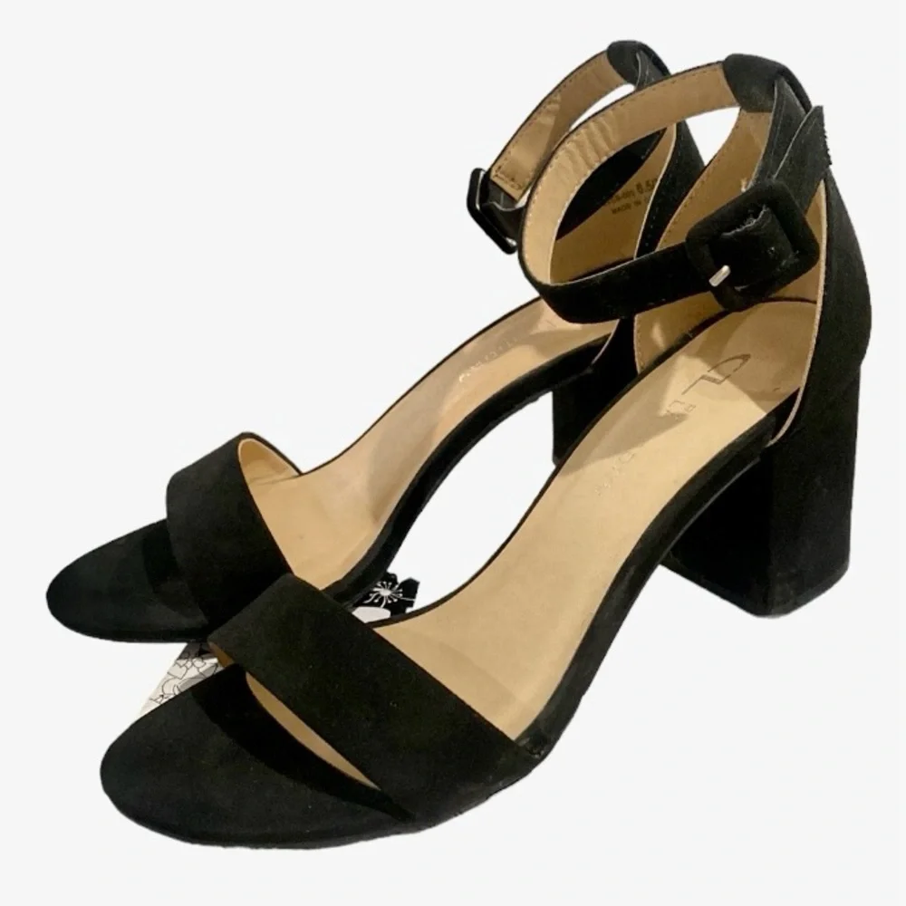 CL By Laundry Jody Sandals Size 6.5